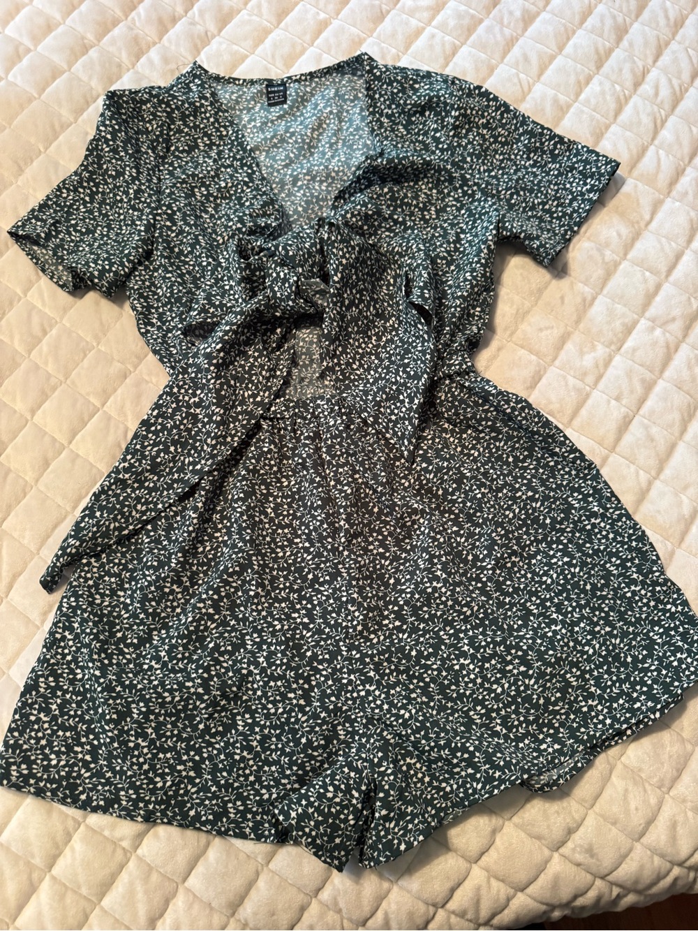 SHEIN Green Floral Button-Front Top